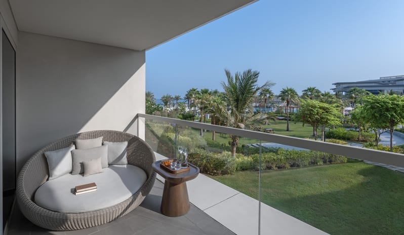 family-room-king-balcony-intercontinental-ras-al-khaimah