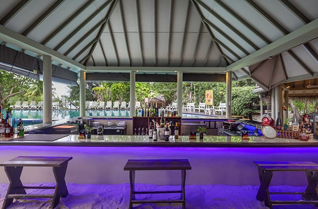 Hotel image Bar Counter view at Adaaran Select Hudhuranfushi