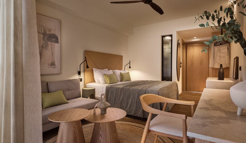 europe-holidays-greece-zakynthos-lesante-classic-luxury-hotel-spa-hotel-deluxe- room