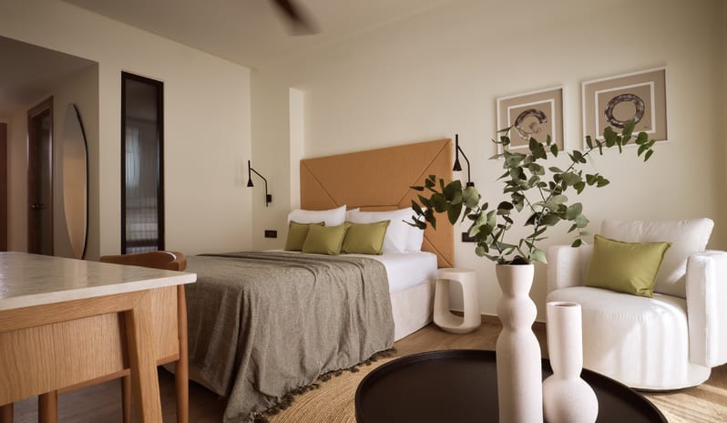 europe-holidays-greece-zakynthos-lesante-classic-luxury-hotel-spa-hotel-deluxe-family-room
