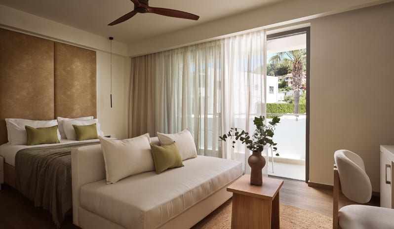europe-holidays-greece-zakynthos-lesante-classic-luxury-hotel-spa-hotel-premium-deluxe-room