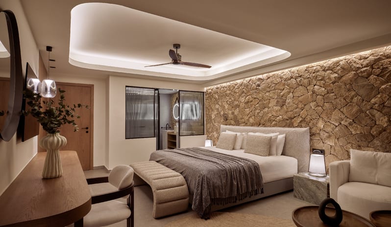 europe-holidays-greece-zakynthos-lesante-classic-luxury-hotel-spa-hotel-grand-suite-with-private-outdoor-jacuzzi