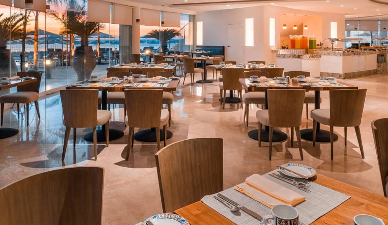 caribbean-holidays-cancun-riviera-maya-playacar-palace-hotel-cafe-del-mar