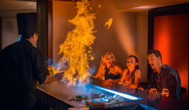 caribbean-holidays-cancun-riviera-maya-playacar-palace-hotel-momo