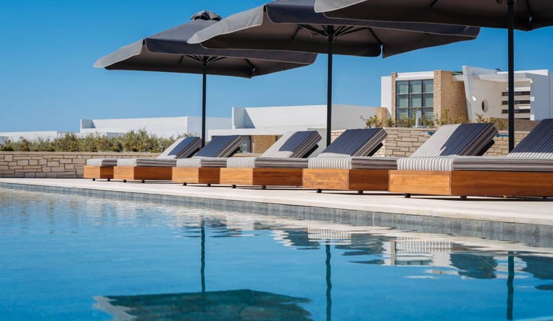 Europe-holidays-cyprus-paphos-cap-st-georges-hotel-resort-thalassa=pool-bar
