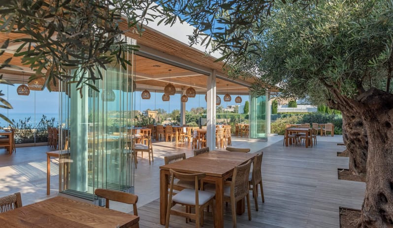 Europe-holidays-cyprus-paphos-cap-st-georges-hotel-resort-kohili-restaurant-bar