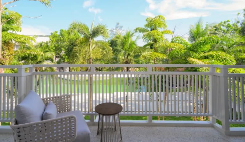 thailand-holidays-phuket-centara-karon-resort-hotel-Premium Deluxe Pool View