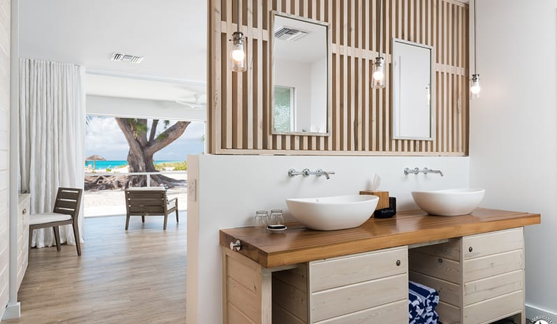 caribbean-holidays-turks-caicos-pine-cay-turks-and-caicos-Ocean Front Suite
