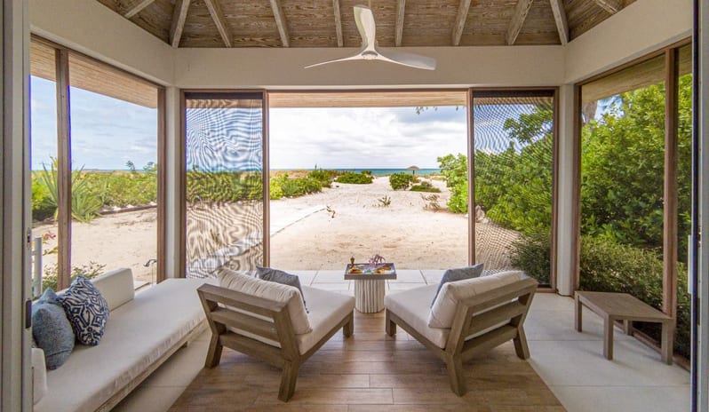 caribbean-holidays-turks-caicos-pine-cay-turks-and-caicos-Ocean Front Cottage