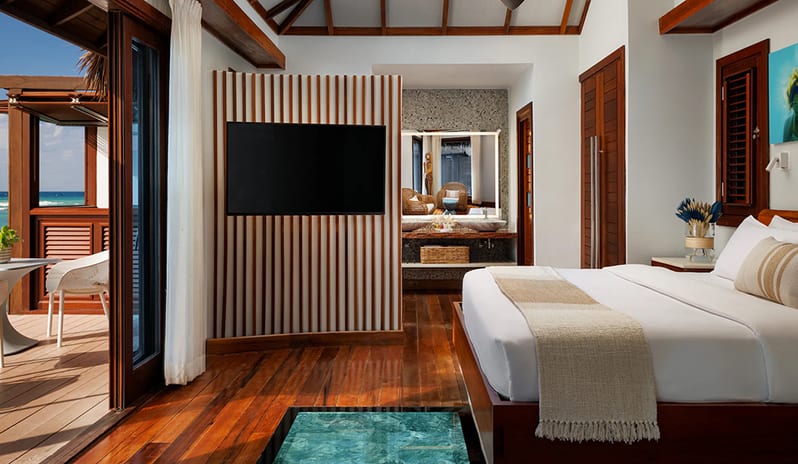 caribbean-holidays-amaica-sandals-royal-caribbean-resort-and-private-island-hotel- OWB