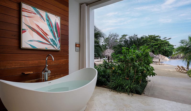 caribbean-holidays-amaica-sandals-royal-caribbean-resort-and-private-island-hotel-WB1B