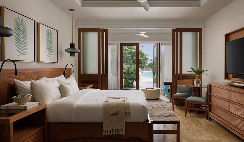 caribbean-holidays-amaica-sandals-royal-caribbean-resort-and-private-island-hotel-WB1B