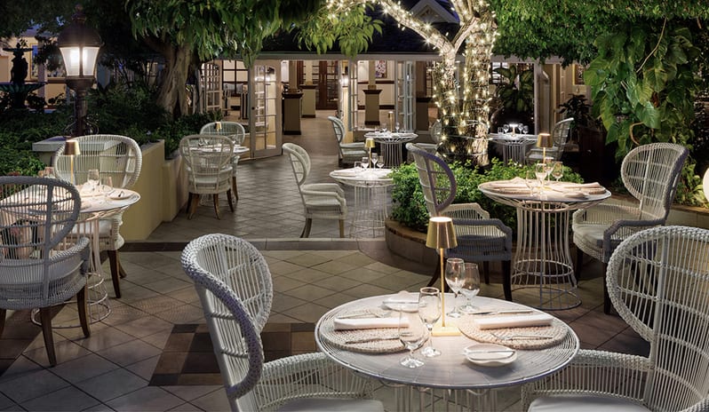 caribbean-holidays-amaica-sandals-royal-caribbean-resort-and-private-island-hotel- La Tavola