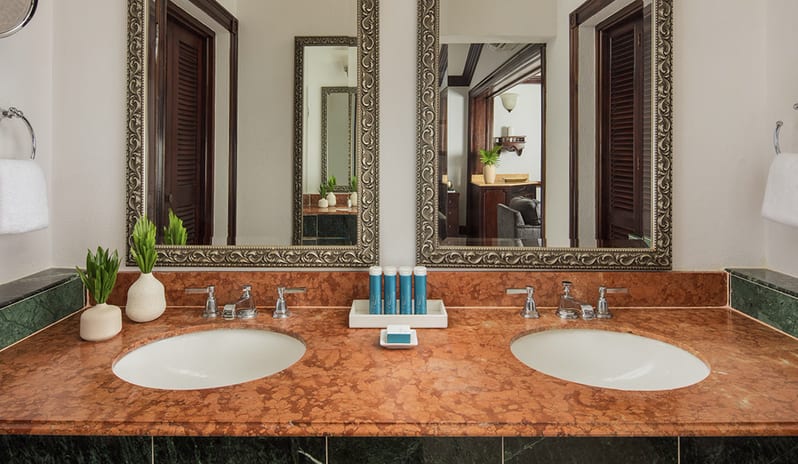 caribbean-holidays-jamaica-sandals-royal-plantation-ocho-rios-hotel- RO