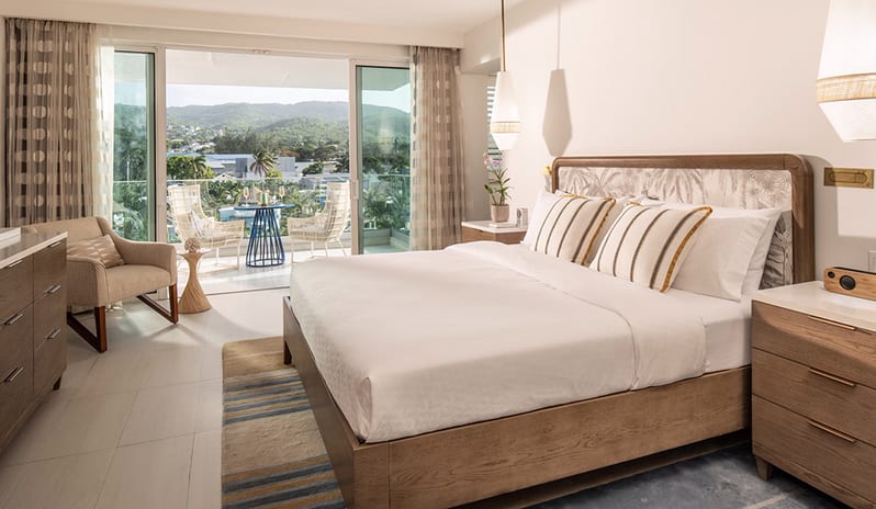 caribbean-holidays-jamaica-sandals-dunns-river-hotel -  TLIT