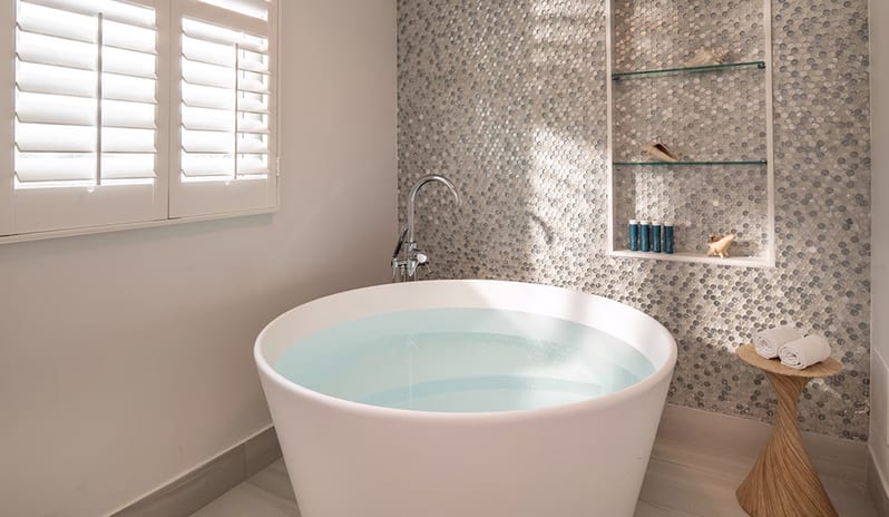 caribbean-holidays-jamaica-sandals-dunns-river-hotel -  TLIT