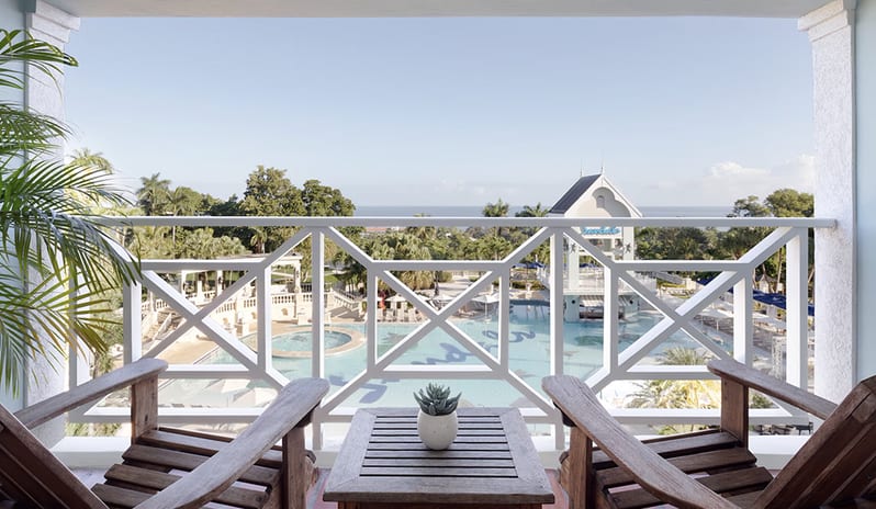 caribbean-holidays-jamaica-sandals-ochi-beach-resort-hotel- M1