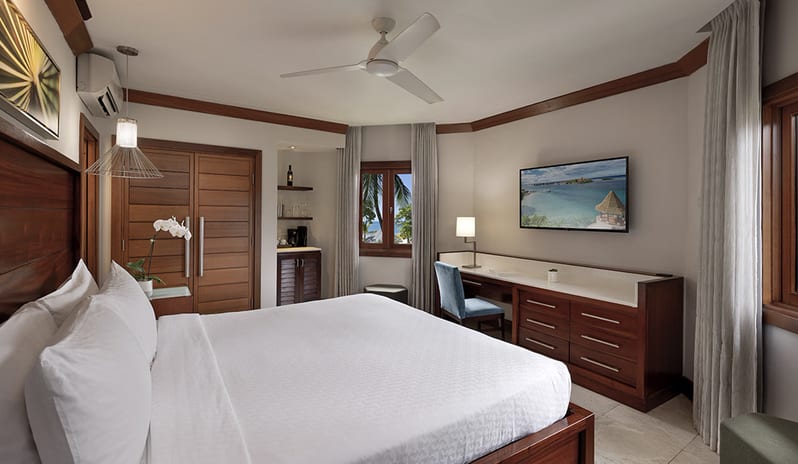 caribbean-holidays-jamaica-sandals-negril-beach-resort-spa-hotel-OL