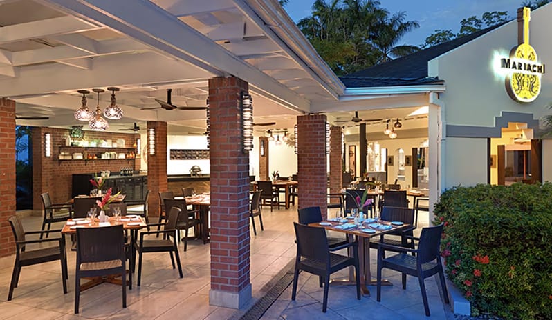 caribbean-holidays-jamaica-beaches-negril-resort-spa-hotel-El Mariachi