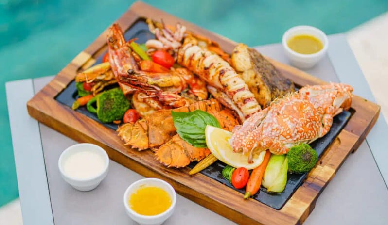 thailand-holidays-koh-yao-noi-koh-yao-yai-reehouse-villas-koh-yao-Roots Restaurant and Lounge