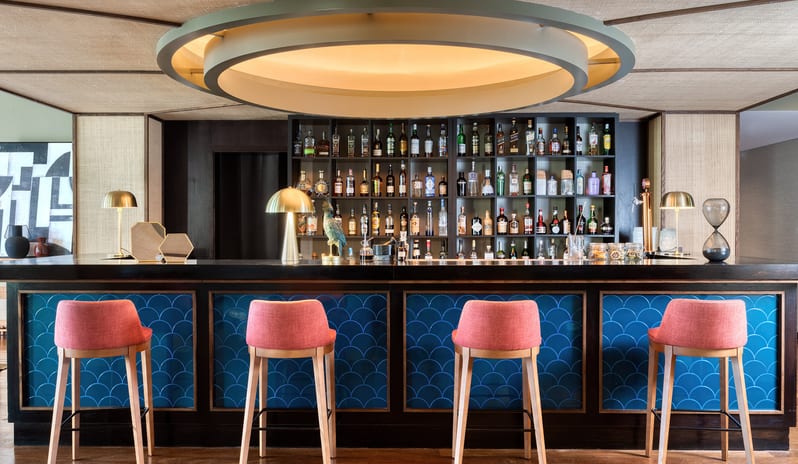 Migratory Bar Cocktail Bar with Premium Ambience at Domes Lake Algarve by Kenwood Travel