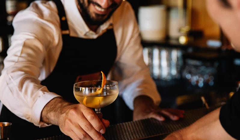 Migratory Bar Cocktail Bar with Premium Ambience at Domes Lake Algarve by Kenwood Travel