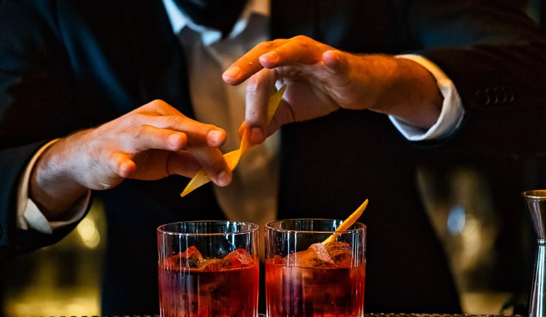 Migratory Bar Cocktail Bar with Premium Ambience at Domes Lake Algarve by Kenwood Travel