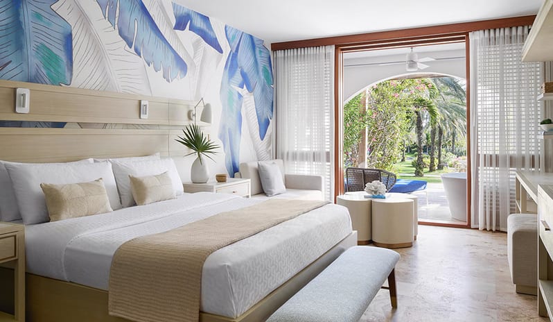 caribbean-holidays-curacao-sandals-royal-curacao-Subi Club Level Walkout Room With Patio Tranquility Soaking Tub