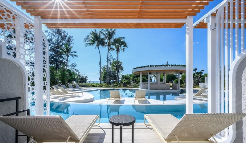 Lagoon Pool Access Deluxe Terrace