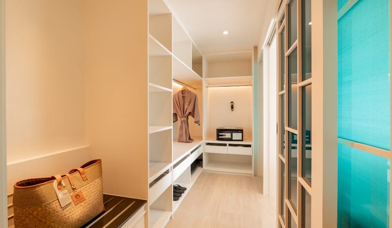One-Bedroom Lagoon Pool Access Suite