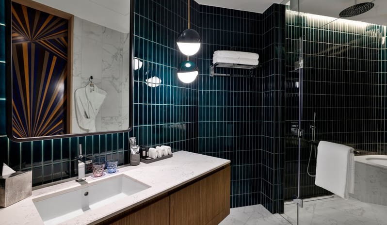 Family Suite Luxury Bathroom with Skyline Soaking Tub- Mina Seyahi by Kenwood Travel