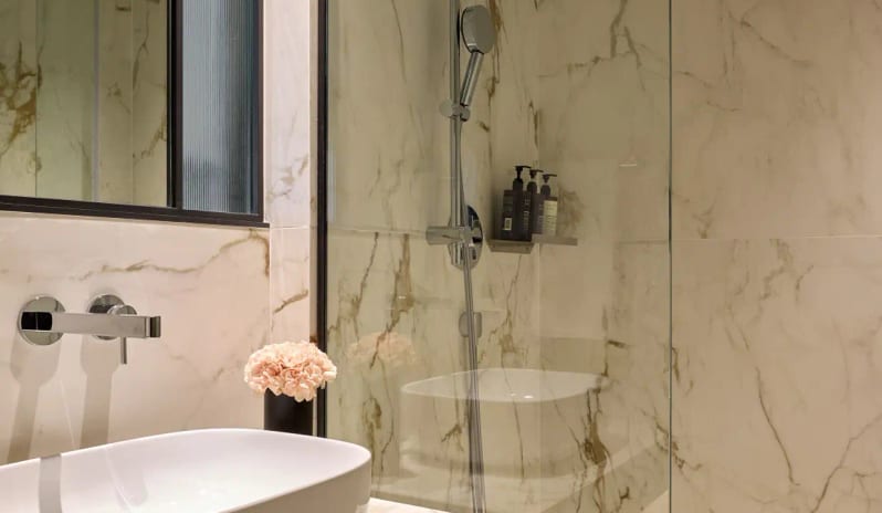 Deluxe Double Room Garden View Modern luxury bathroom at Eagles Palace by Kenwood Travel