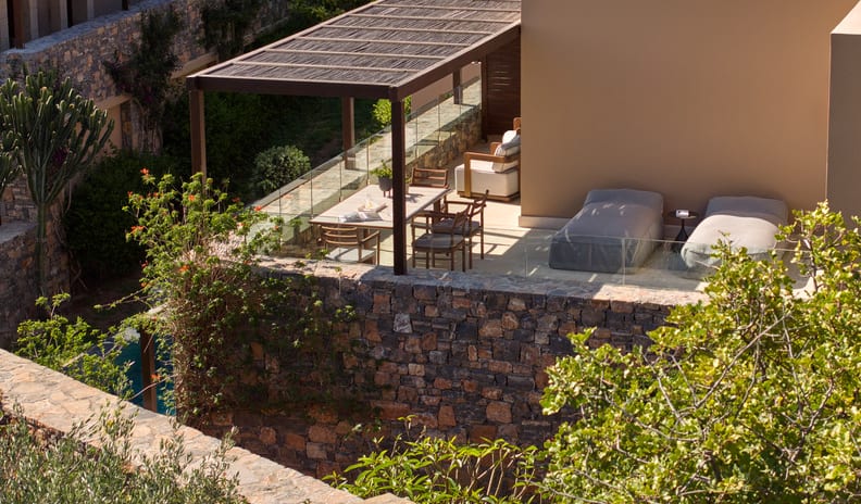 dc-tc-suite-onebedroom-outdoor-01