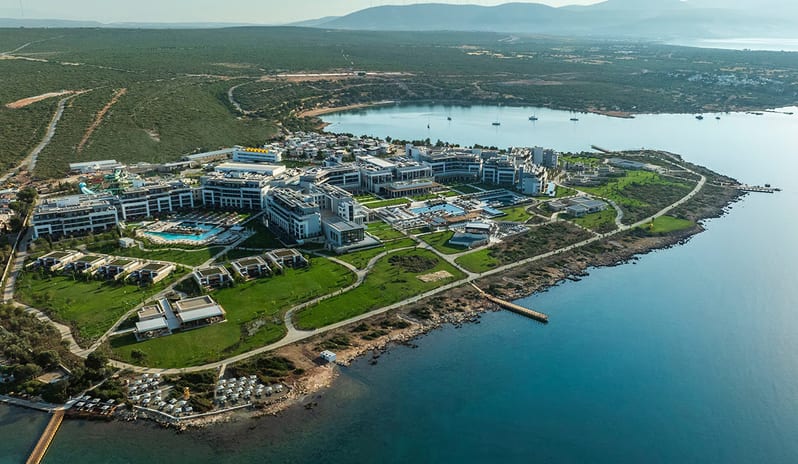 Main Gallery at Anda Barut Collection by Kenwood Travel
