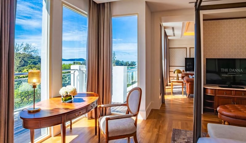 Marina Four Bay Suite