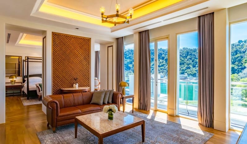 Marina Four Bay Suite