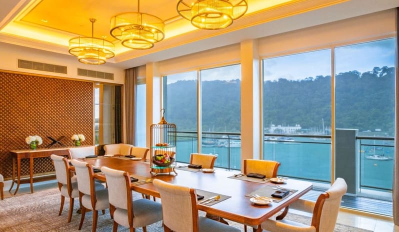 Marina Four Bay Suite