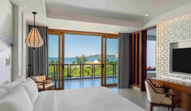 Seaview Balcony Grand
