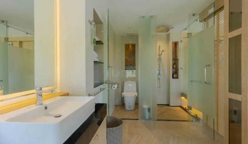 Duplex Suite Spa Ocean View Luxury duplex suite contemporary bathroom and walk-in showerat Centara Villas Phi Phi Island by Kenwood Travel