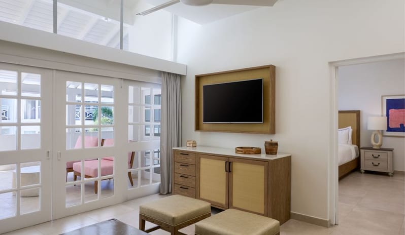 Deluxe One Bedroom Suite
