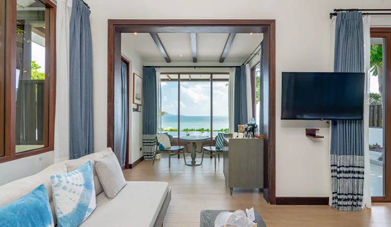 One Bedroom Beachfront Pool Villa