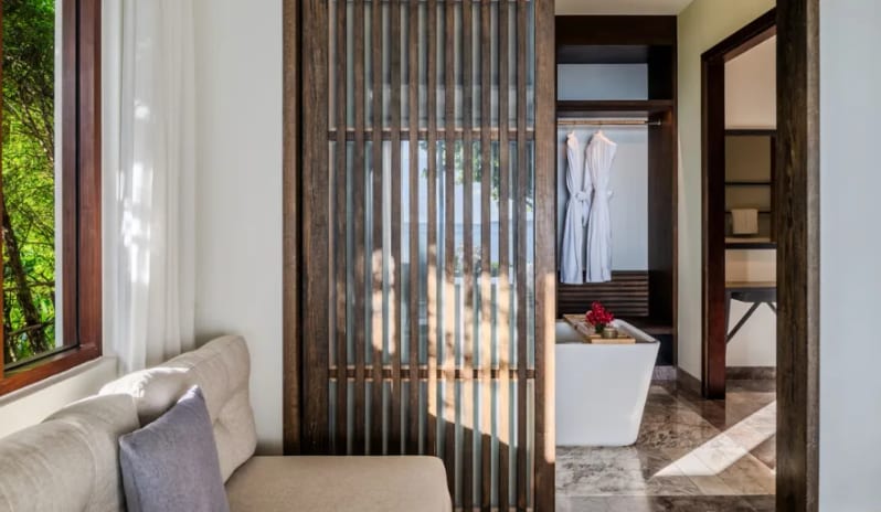 One Bedroom Beachfront Pool Villa