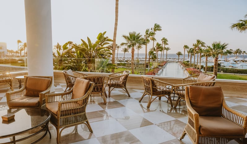 panorama-lobby-bar-outdoor