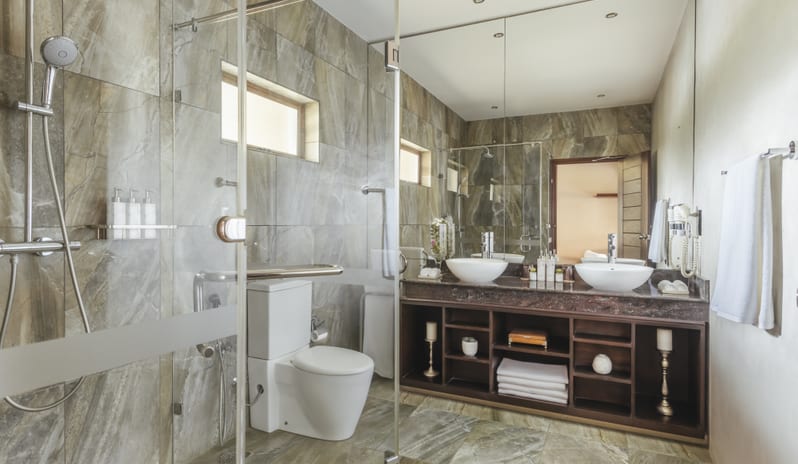 bay-suite-bathroom_001