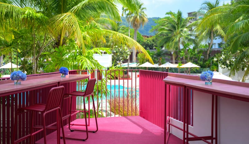 Centara Karon Resort - Pink Social