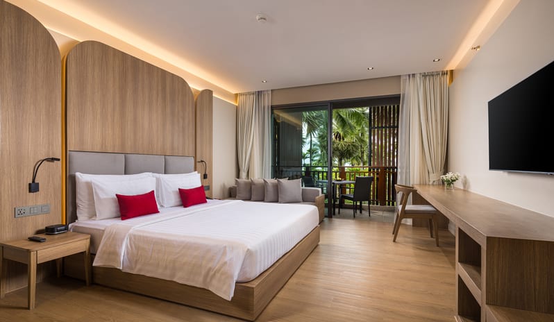 Ramada Resort by Wyndham Khao Lak - Deluxe Jet Tub Room