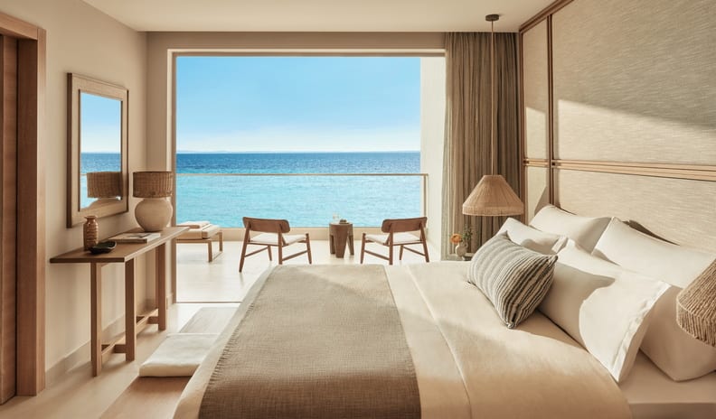ikos-olivia-deluxe-one-bedroom-bungalow-suite-balcony-beachfront-792x528