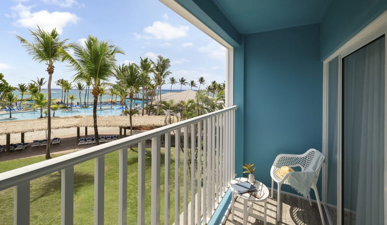 splash-jr-suite-oceanview-balcony