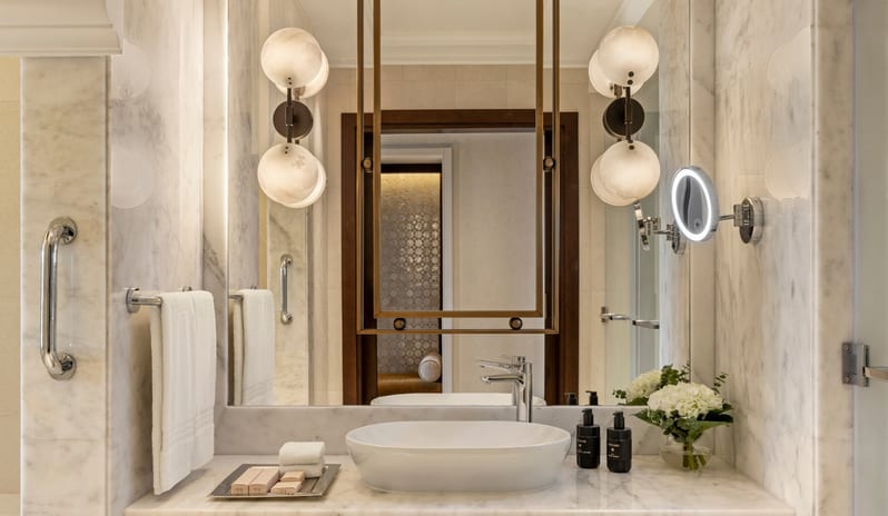 jzs deluxe room bathroom