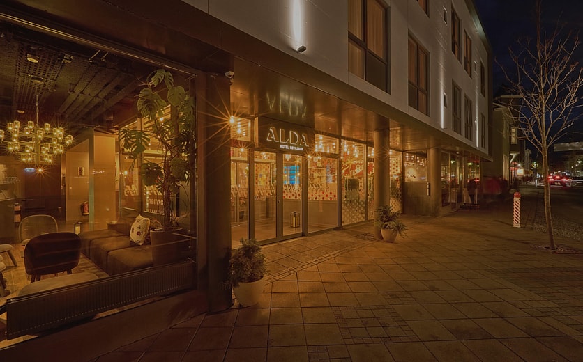 Alda Hotel Entrance.jpg